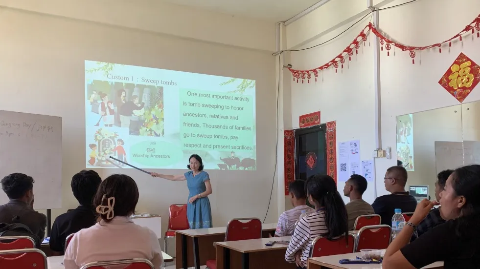 吉尔吉斯斯坦吉尔吉斯国立民族大学孔子学院合作教学点举办中国传统文化宣传周2 图片