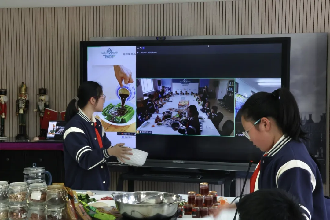 摩尔多瓦自由国际大学孔子学院举办系列中国文化活动1 图片