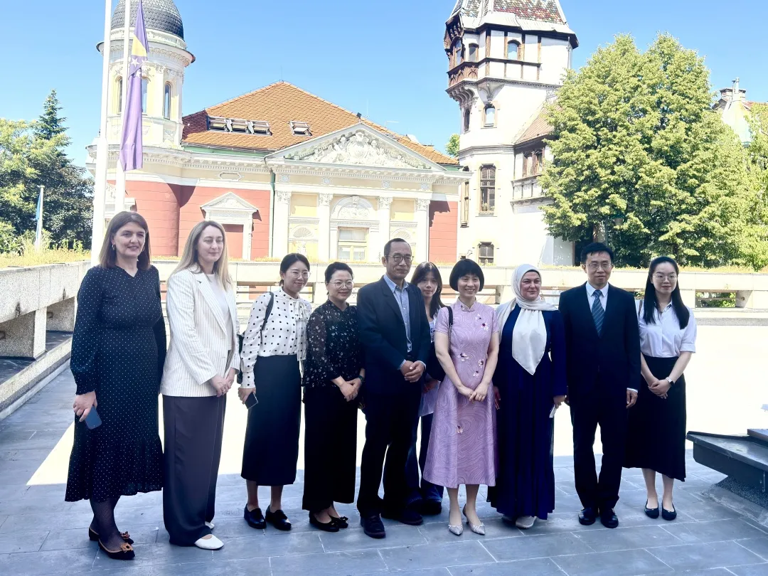 印度尼西亚玛琅国立大学孔子学院与穆罕默迪亚第二小学举行教学点签约仪式2 图片