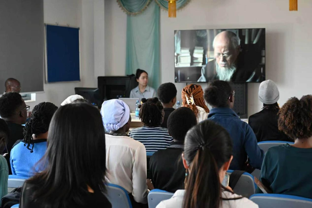 马来西亚拉曼大学孔子学院参加加影育华小学“护苗计划”项目1 图片